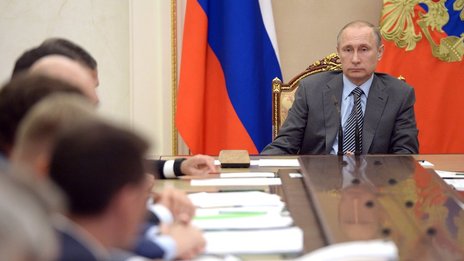 Владимир Путин поручил разработать научно-техническую программу развития агропрома
