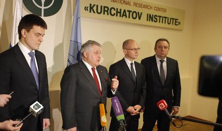 Михаил Ковальчук провел в НИЦ «Курчатовский институт» заседание наблюдательного совета Центра