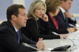 Дмитрий Медведев провел совещание по социальному положению студентов