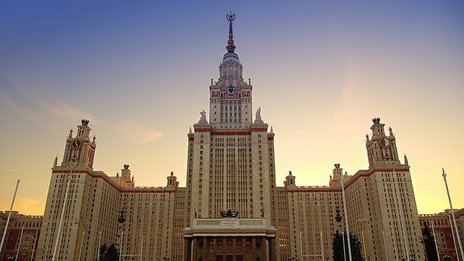 Виктор Садовничий поздравил факультет мировой политики МГУ с юбилеем