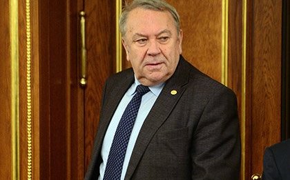 Владимир Фортов предложил выдавать науке через гранты лишь треть всех денег
