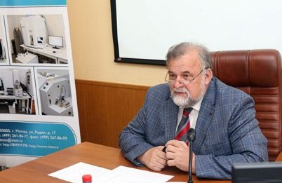 Евгений Каблов открыл круглый стол по вопросам разработки и применения стандартных образцов материалов авиационного назначения