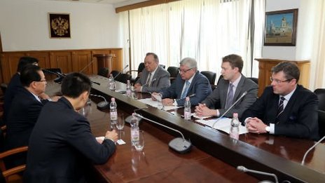 Встреча Анатолия Торкунова с послом КНДР Ким Хен Джуном