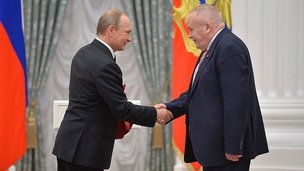 Владимир Путин вручил президенту НИЦ «Курчатовский институт» Евгению Велихову орден «За заслуги перед Отечеством» I степени